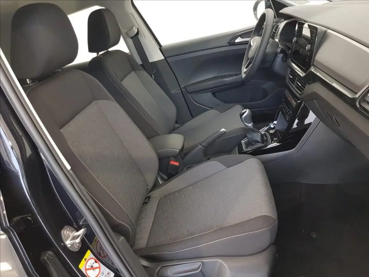 Volkswagen T-Cross nuova a Lucca (11)