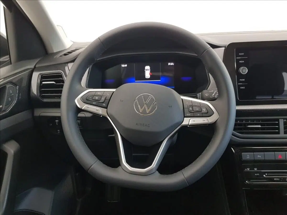 Volkswagen T-Cross nuova a Lucca (14)