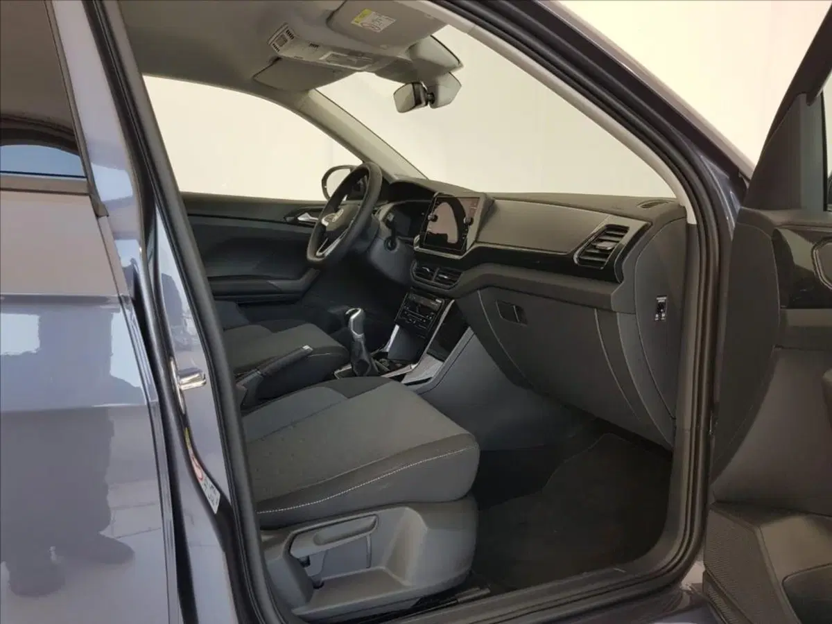 Volkswagen T-Cross nuova a Lucca (10)