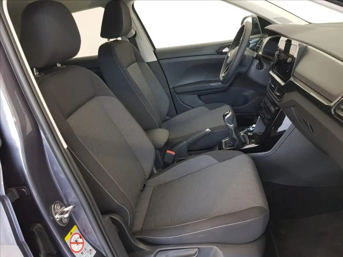 Volkswagen T-Cross nuova a Lucca (11)