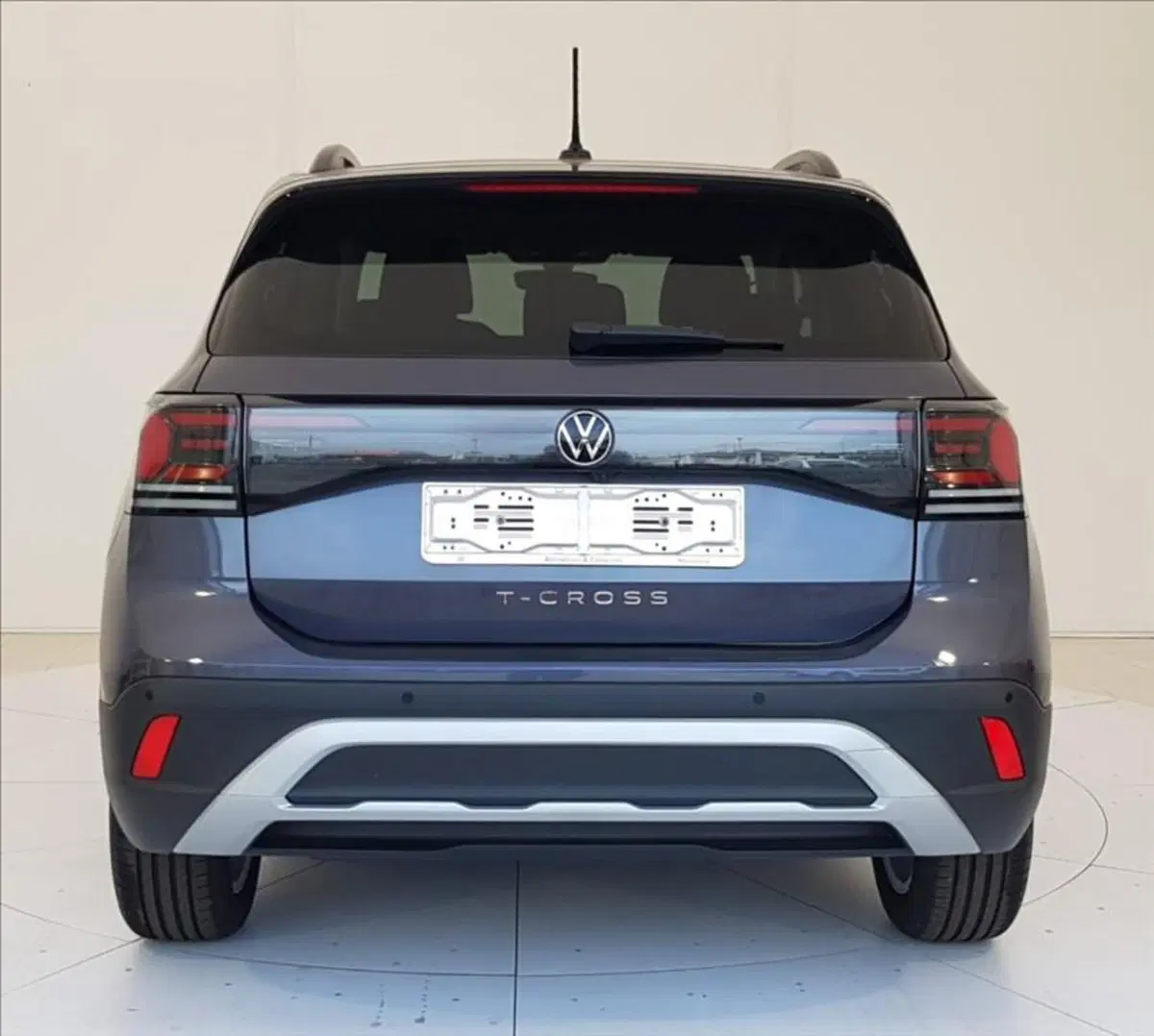 Volkswagen T-Cross nuova a Lucca (5)