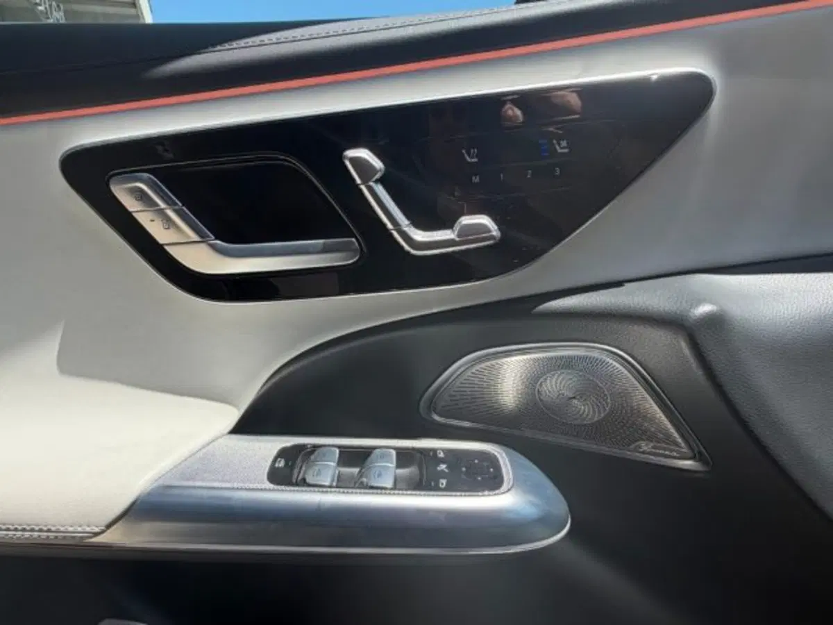Mercedes-Benz EQE SUV usata a Potenza (14)