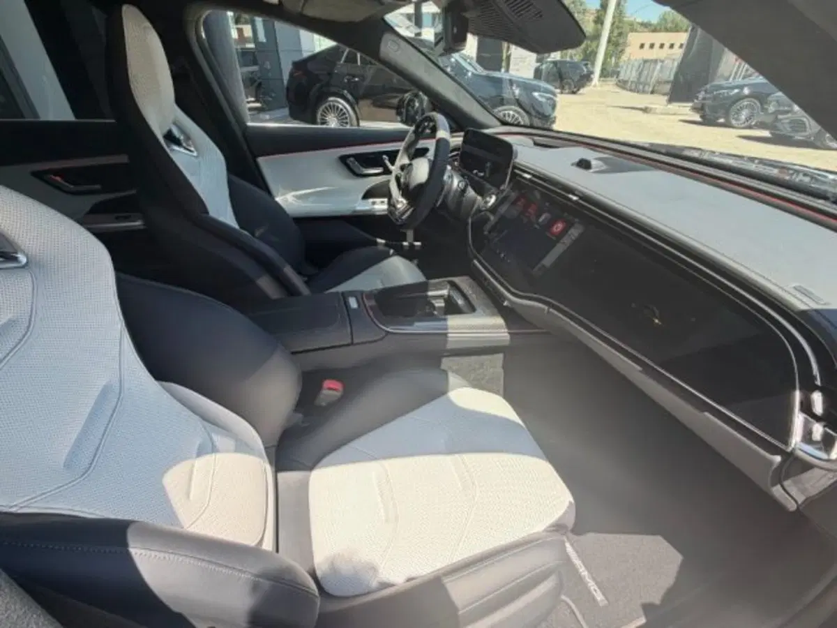 Mercedes-Benz EQE SUV usata a Potenza (17)