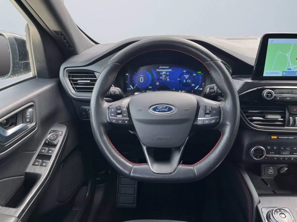 Ford Kuga usata a Milano (13)
