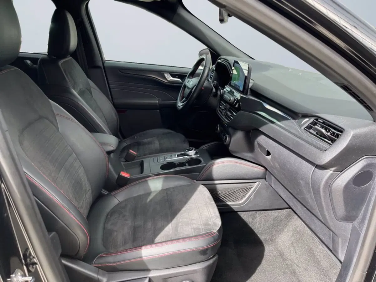 Ford Kuga usata a Milano (15)