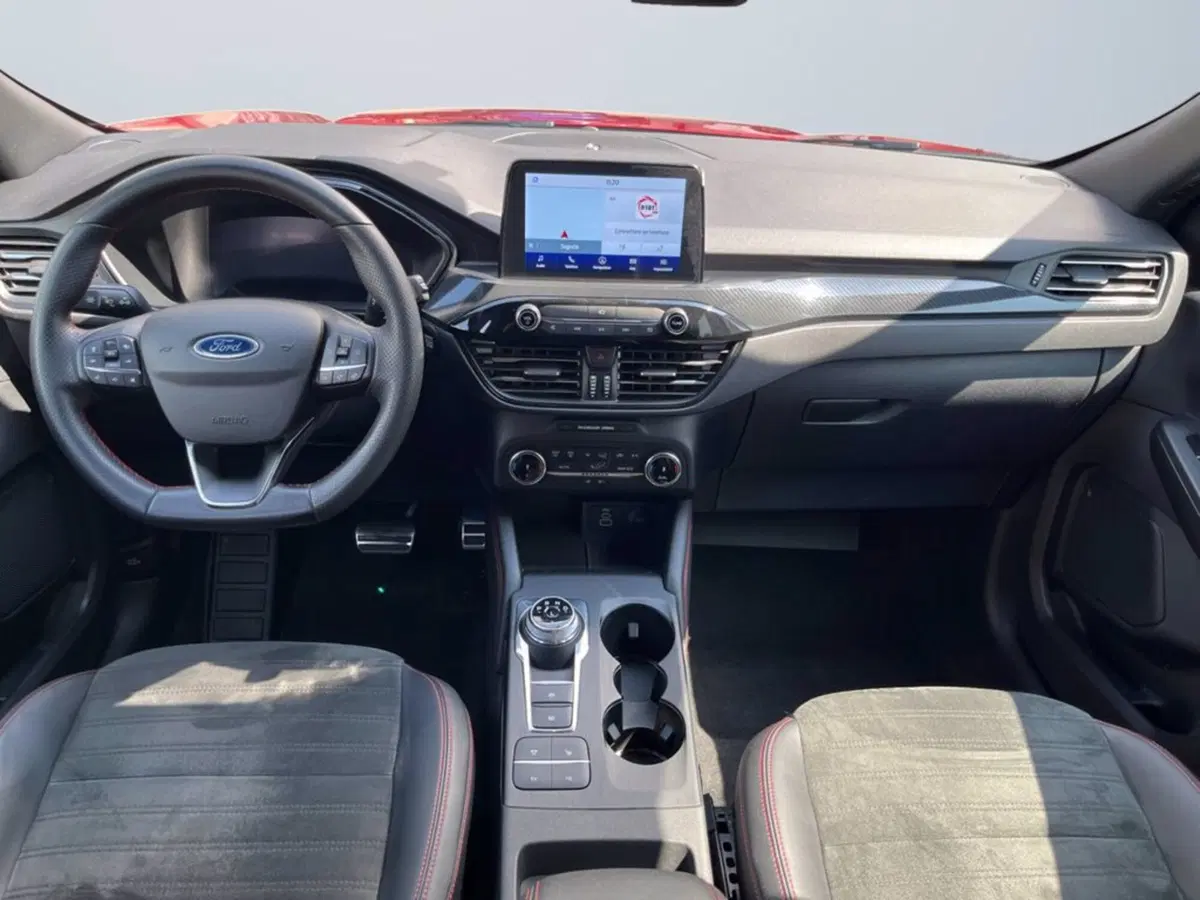 Ford Kuga usata a Milano (11)