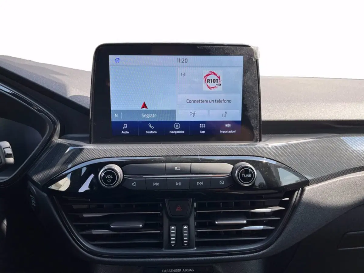 Ford Kuga usata a Milano (14)