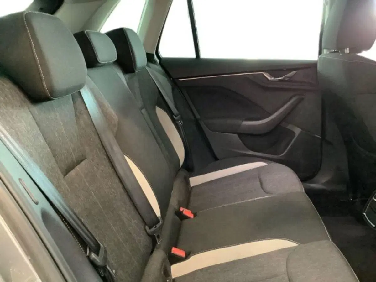 Skoda Kamiq usata a Catania (11)