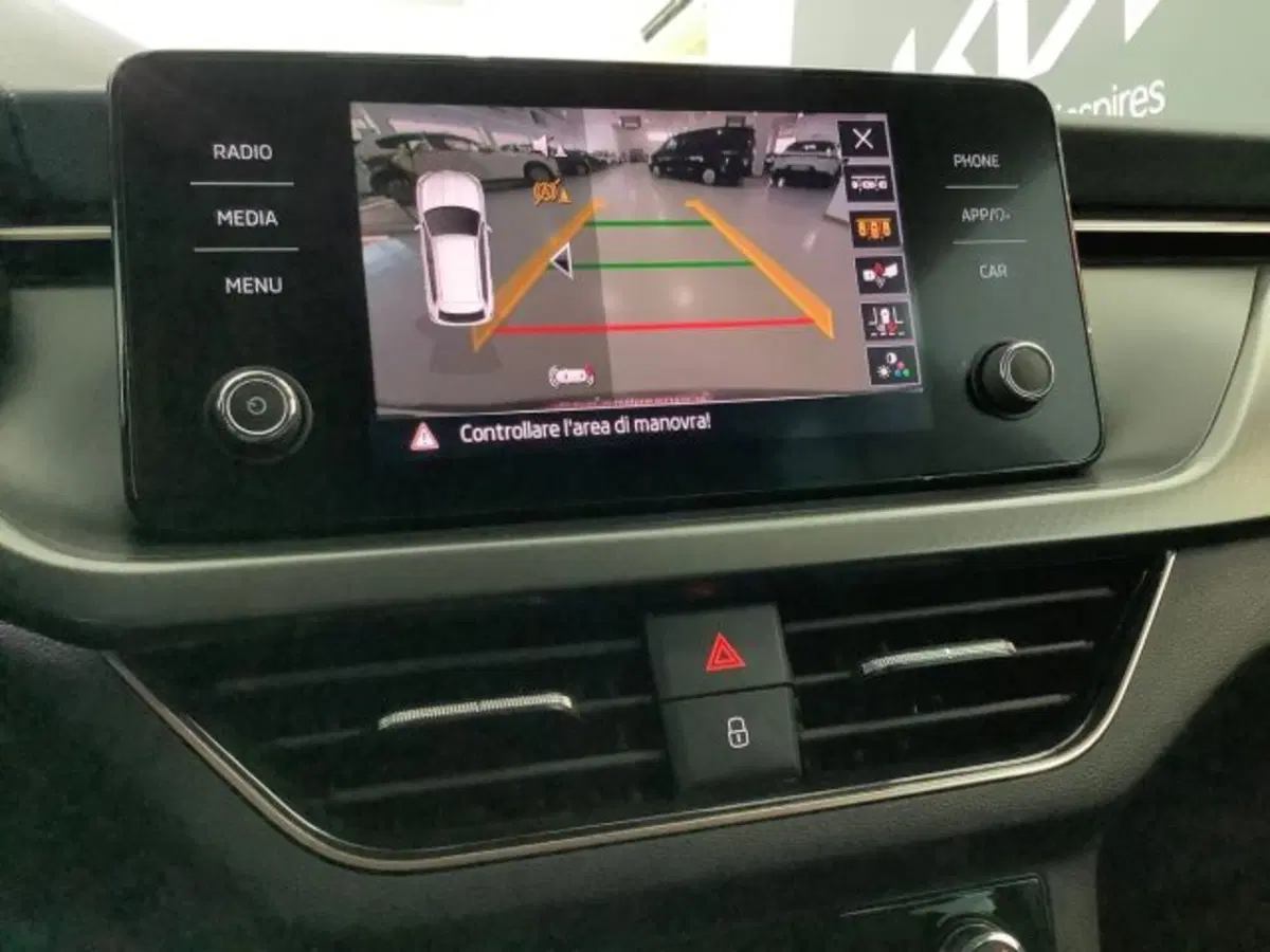 Skoda Kamiq usata a Catania (17)