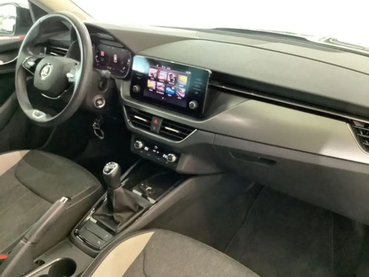 Skoda Kamiq usata a Catania (9)