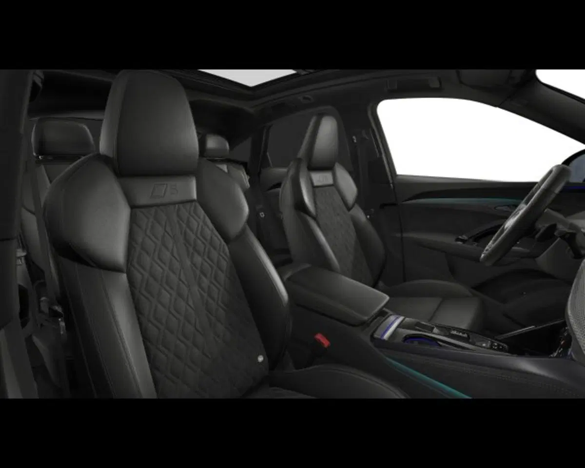 Audi Q5 Sportback nuova a Treviso (8)