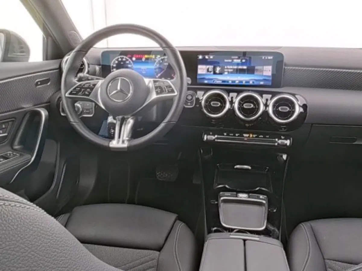 Mercedes-Benz Classe A usata a Milano (4)