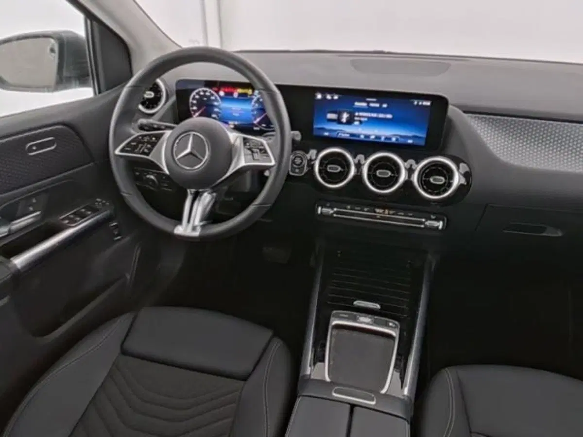Mercedes-Benz Classe B usata a Milano (7)