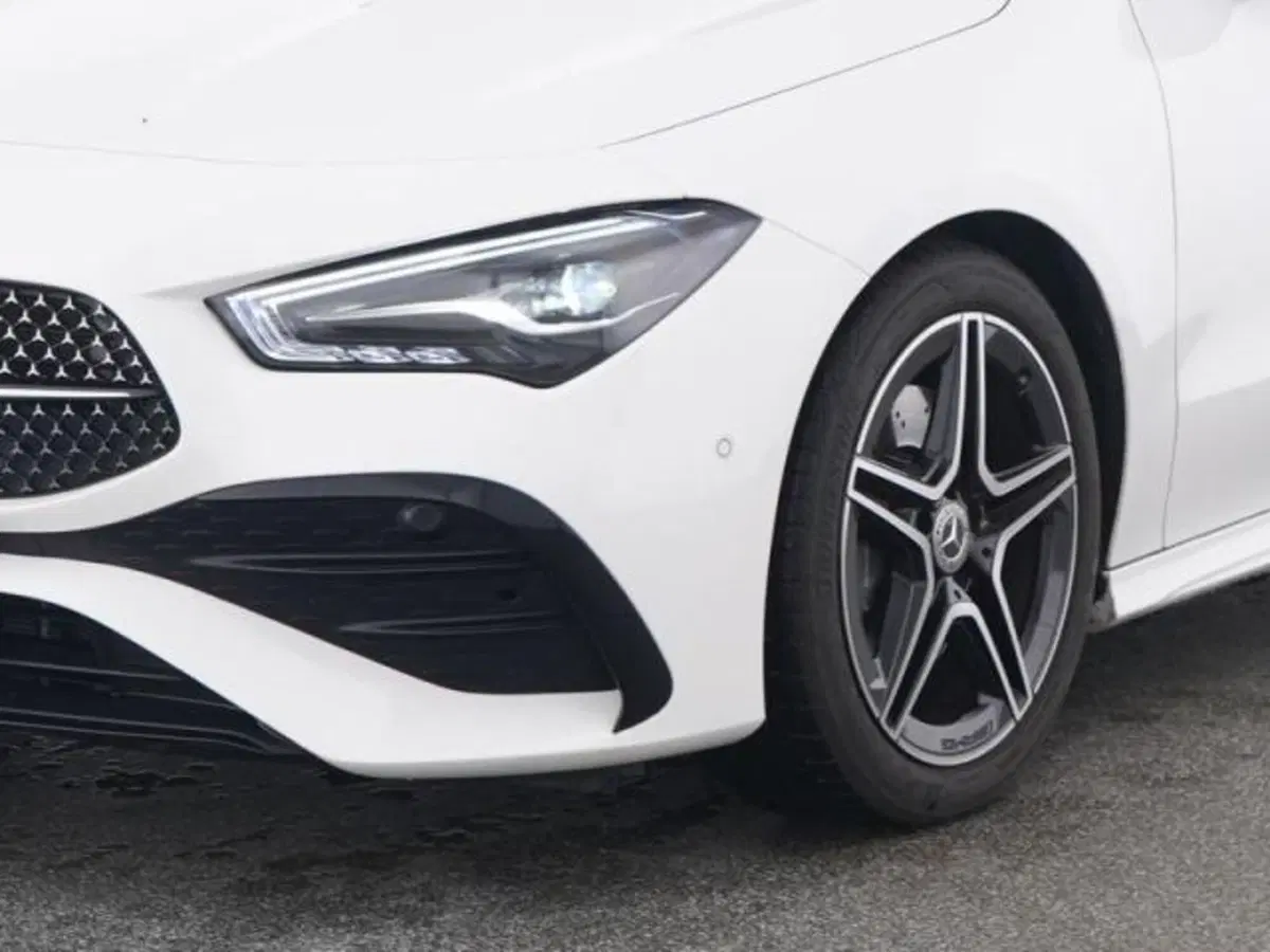 Mercedes-Benz CLA Shooting Brake usata a Milano (2)