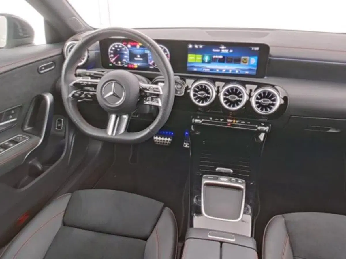 Mercedes-Benz CLA Shooting Brake usata a Milano (8)