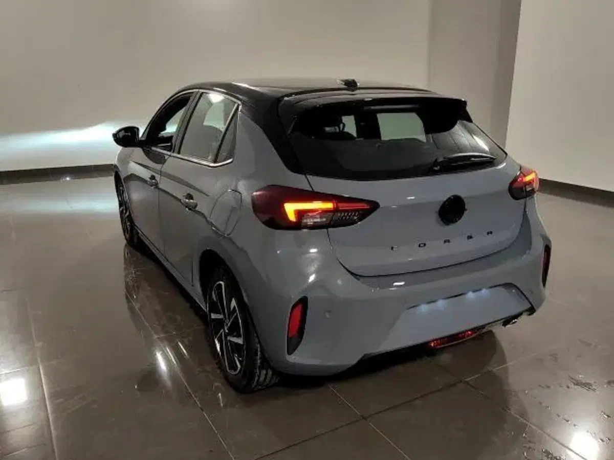 Opel Corsa nuova a Milano (5)