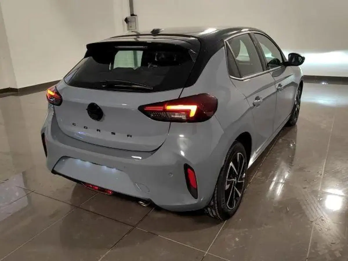Opel Corsa nuova a Milano (4)