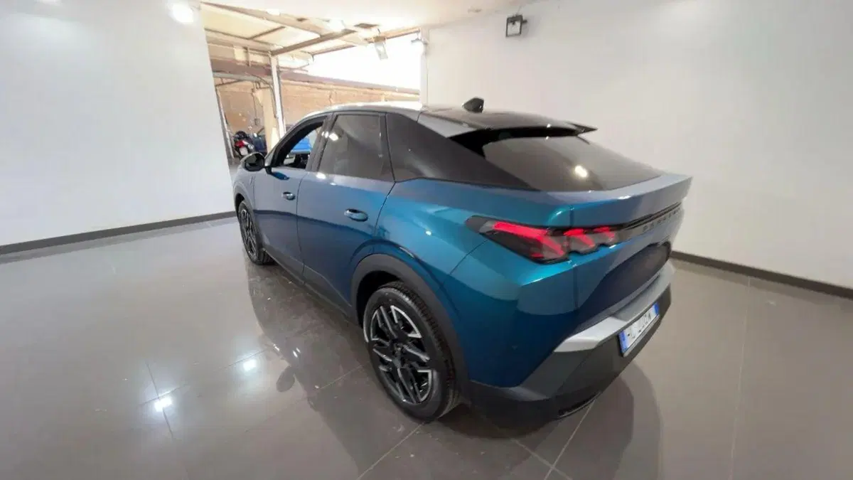 Peugeot 3008 nuova a Milano (2)
