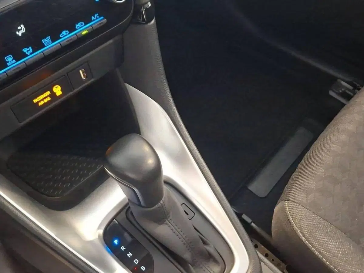 Toyota Yaris Cross usata a Torino (9)
