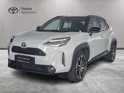 Toyota Yaris Cross 1.5h GR Sport Black Sky fwd 116cv e-cvt del 2023 usata a Torino