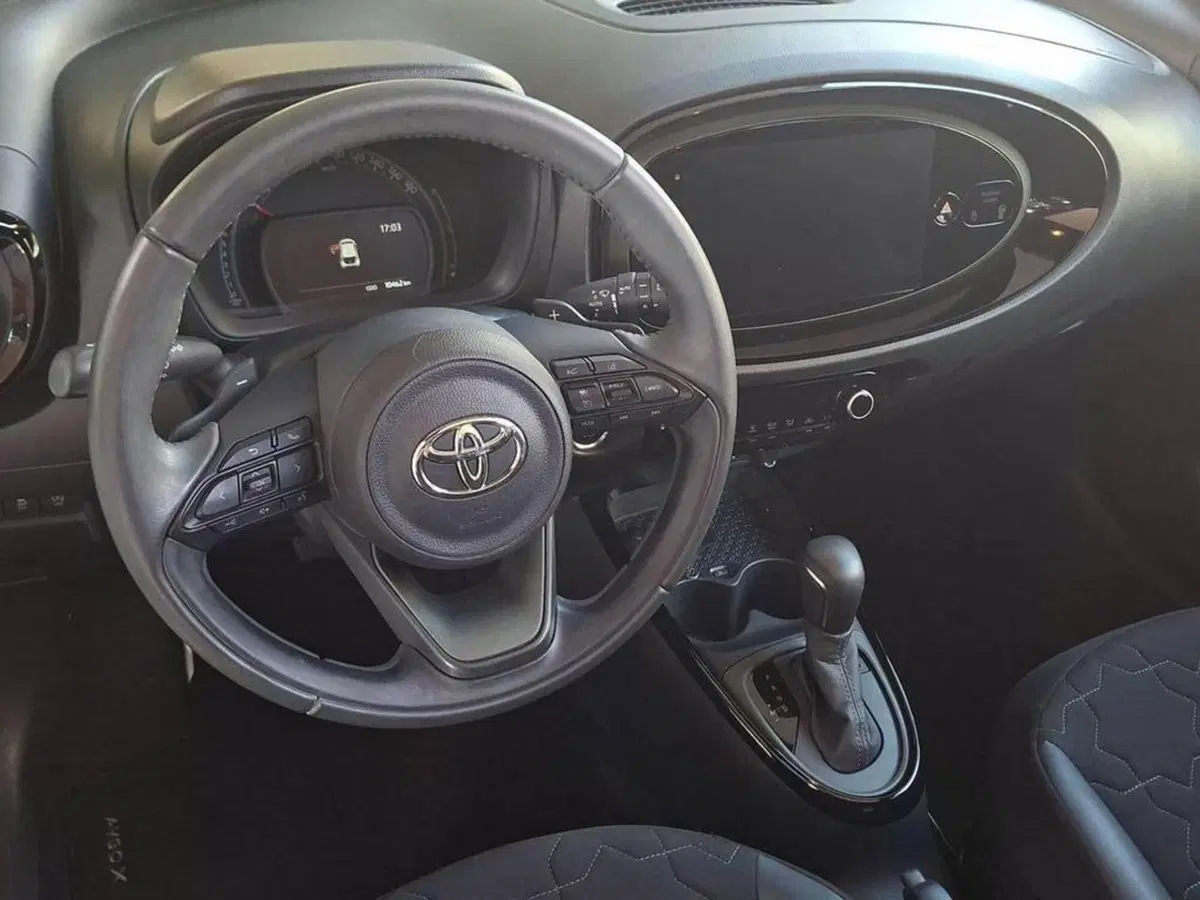 Toyota Aygo X usata a Torino (10)