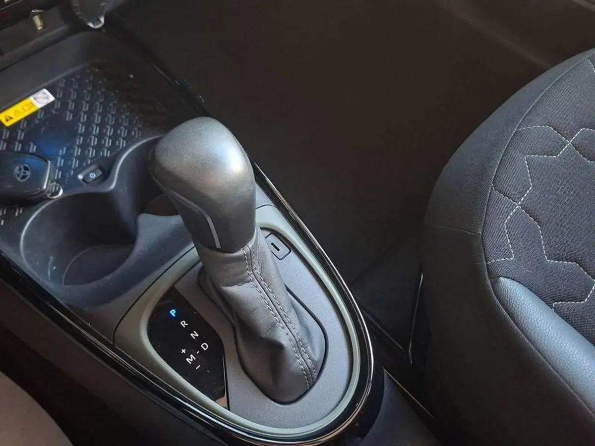 Toyota Aygo X usata a Torino (9)