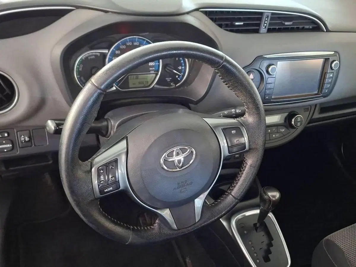 Toyota Yaris usata a Torino (10)