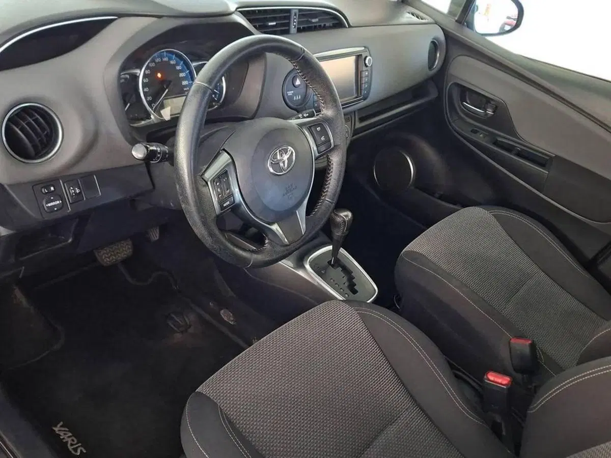 Toyota Yaris usata a Torino (9)