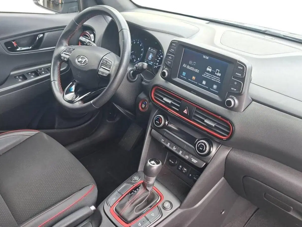 Hyundai Kona usata a Torino (11)