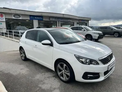 Peugeot 308 BlueHDi 130 S&amp;S Allure del 2018 usata a Campodipietra