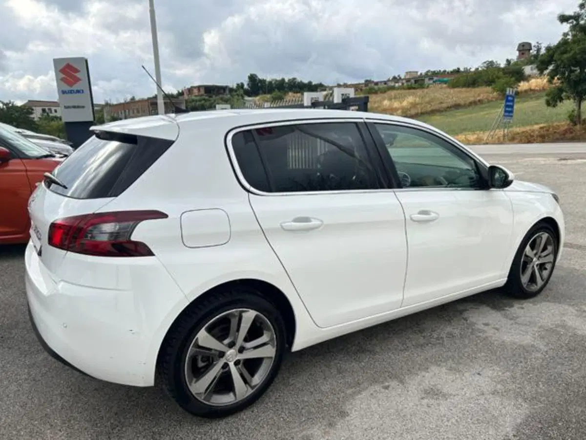 Peugeot 308 usata a Campobasso (3)