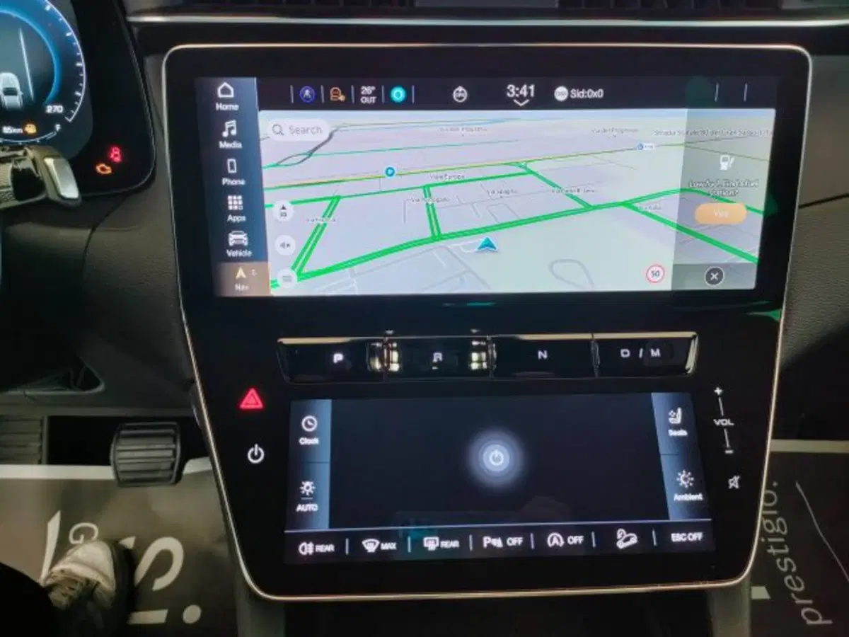 Maserati Grecale usata a Teramo (19)
