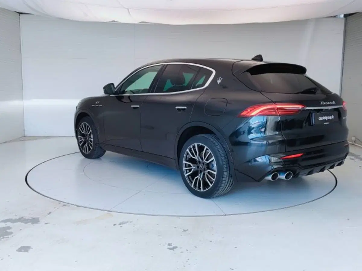 Maserati Grecale usata a Teramo (7)