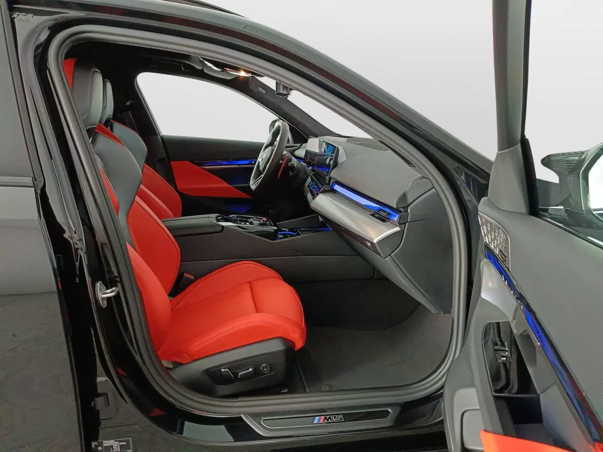 BMW Serie 5 Touring nuova a Ascoli Piceno (11)