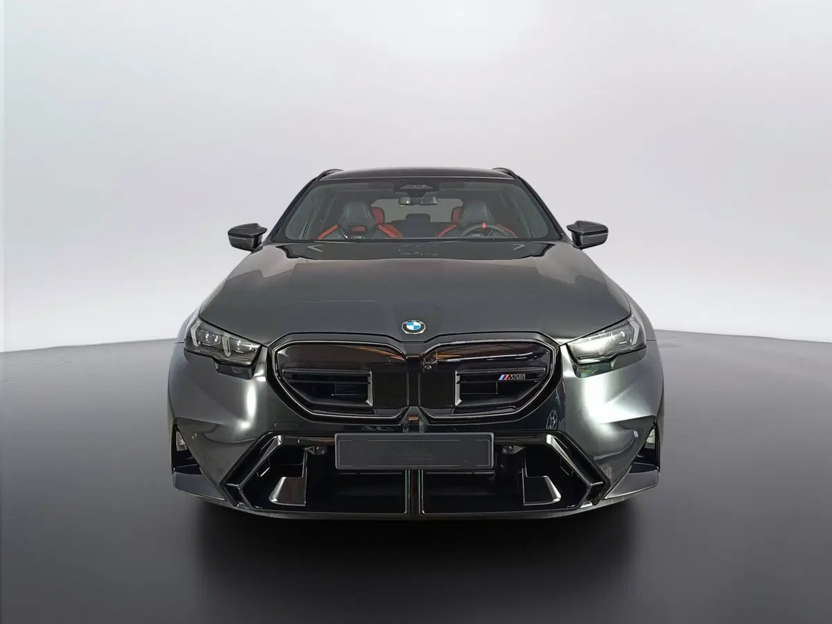 BMW Serie 5 Touring nuova a Ascoli Piceno (2)