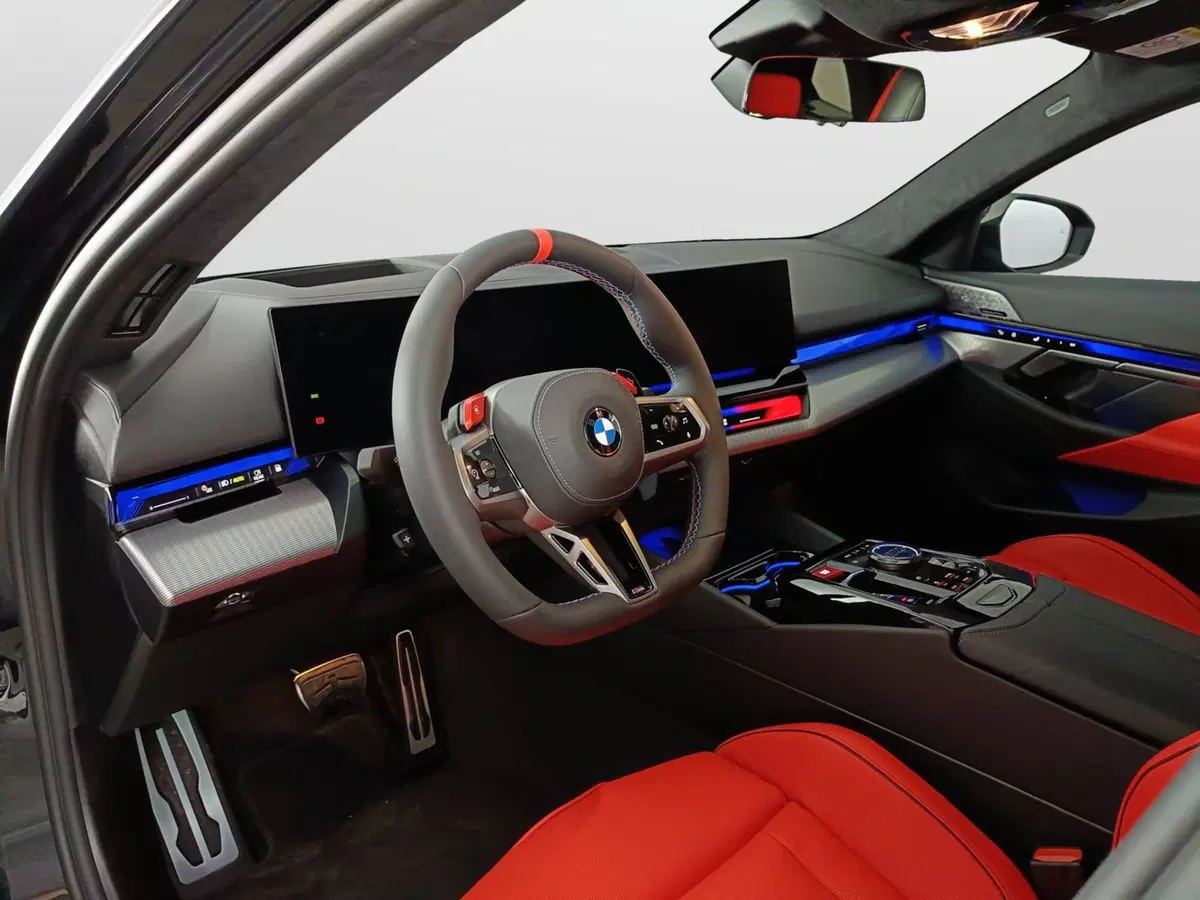 BMW Serie 5 Touring nuova a Ascoli Piceno (7)