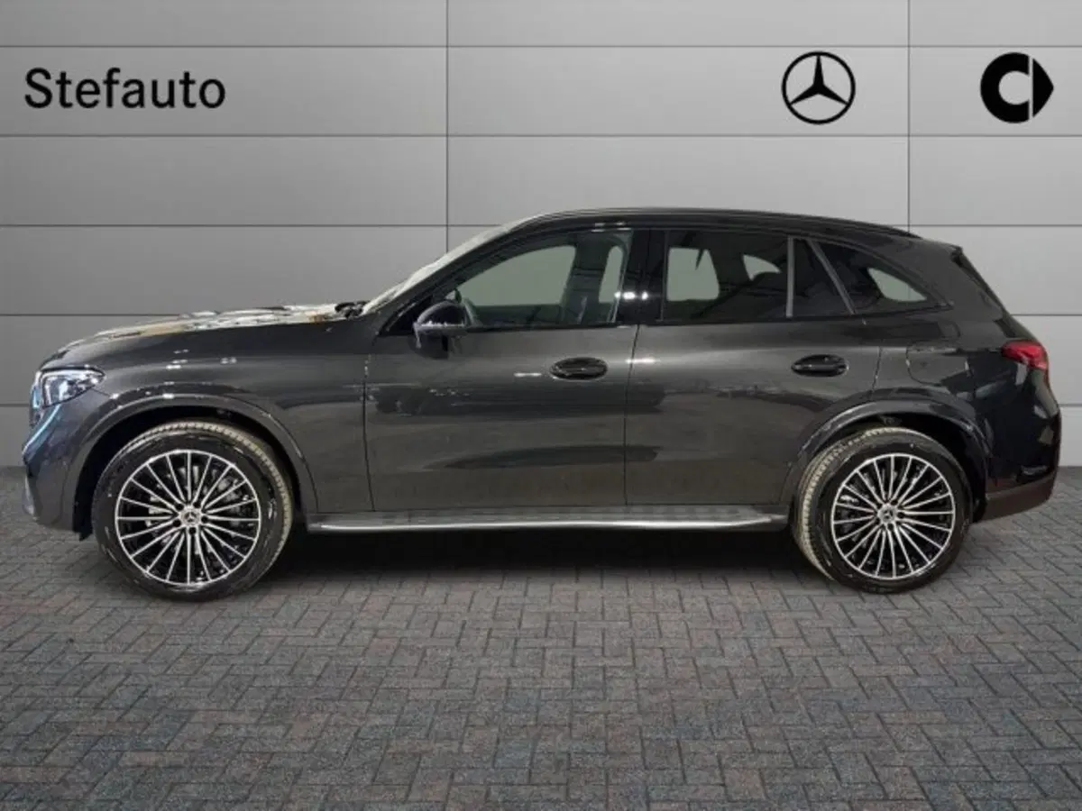 Mercedes-Benz GLC nuova a Bologna (3)