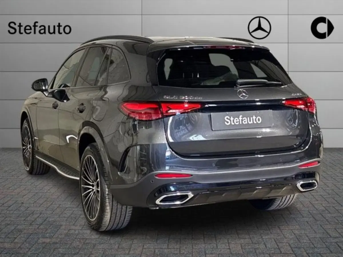 Mercedes-Benz GLC nuova a Bologna (5)