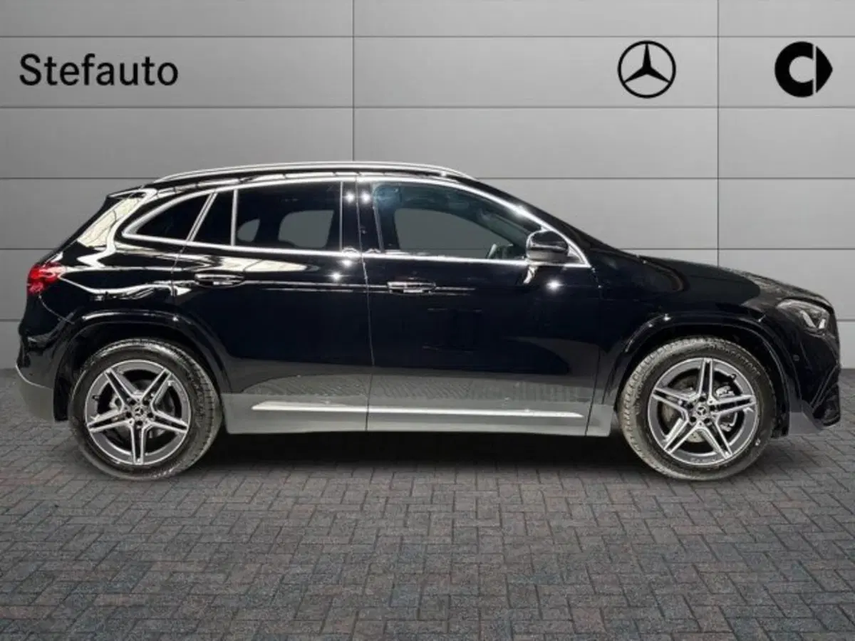 Mercedes-Benz GLA SUV nuova a Bologna (2)