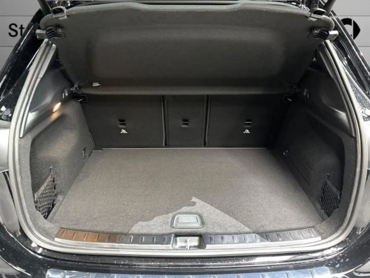 Mercedes-Benz GLA SUV nuova a Bologna (7)