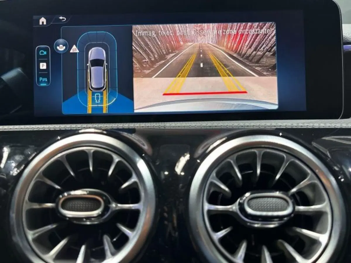 Mercedes-Benz Classe A nuova a Bologna (12)