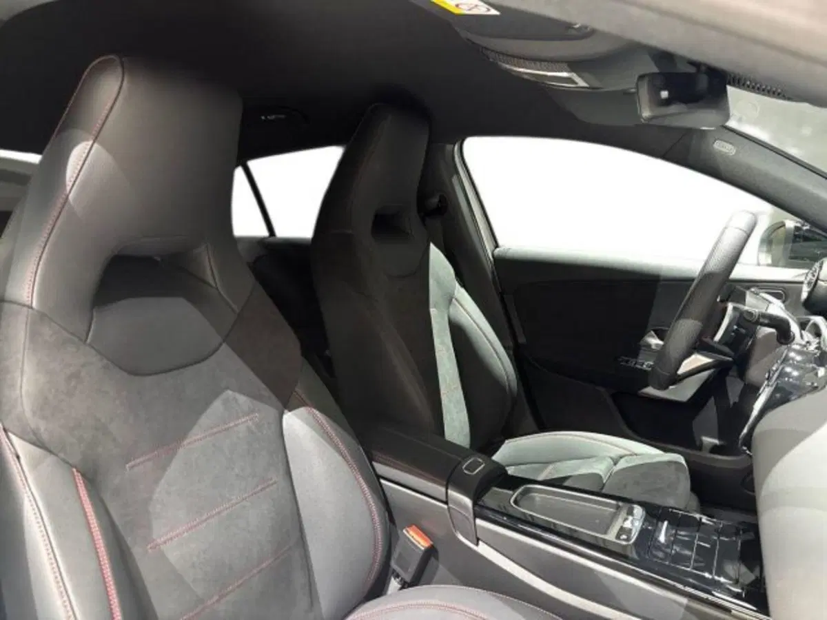 Mercedes-Benz Classe A nuova a Bologna (16)