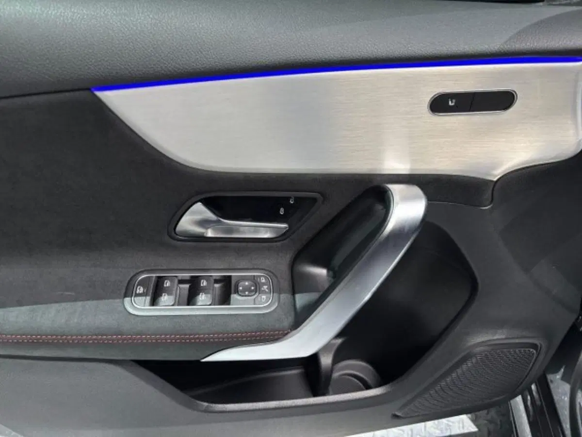 Mercedes-Benz Classe A nuova a Bologna (10)