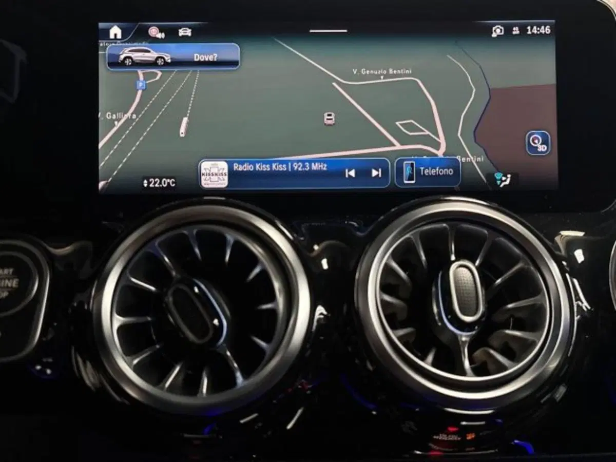 Mercedes-Benz GLA SUV nuova a Bologna (17)