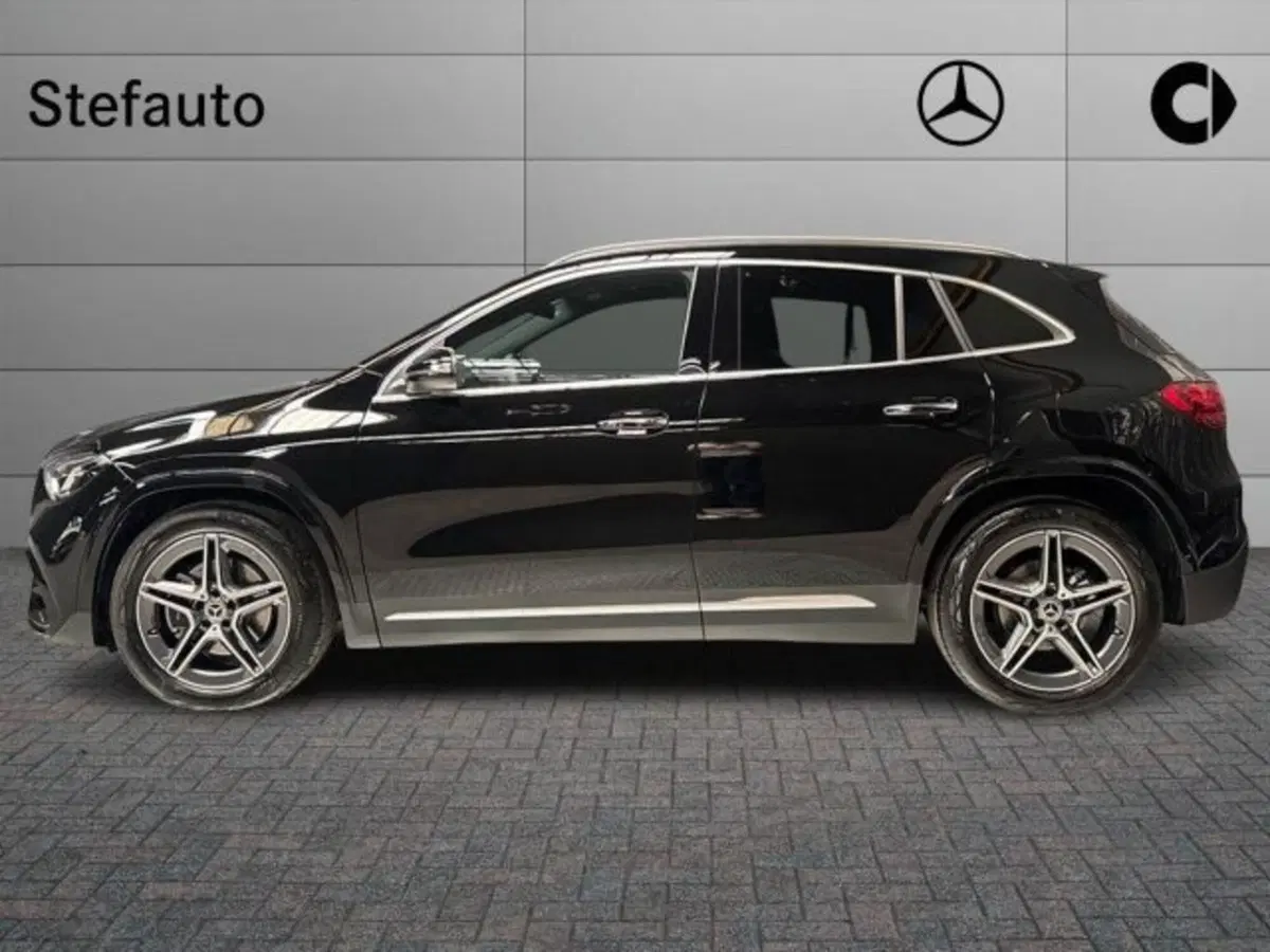 Mercedes-Benz GLA SUV nuova a Bologna (3)