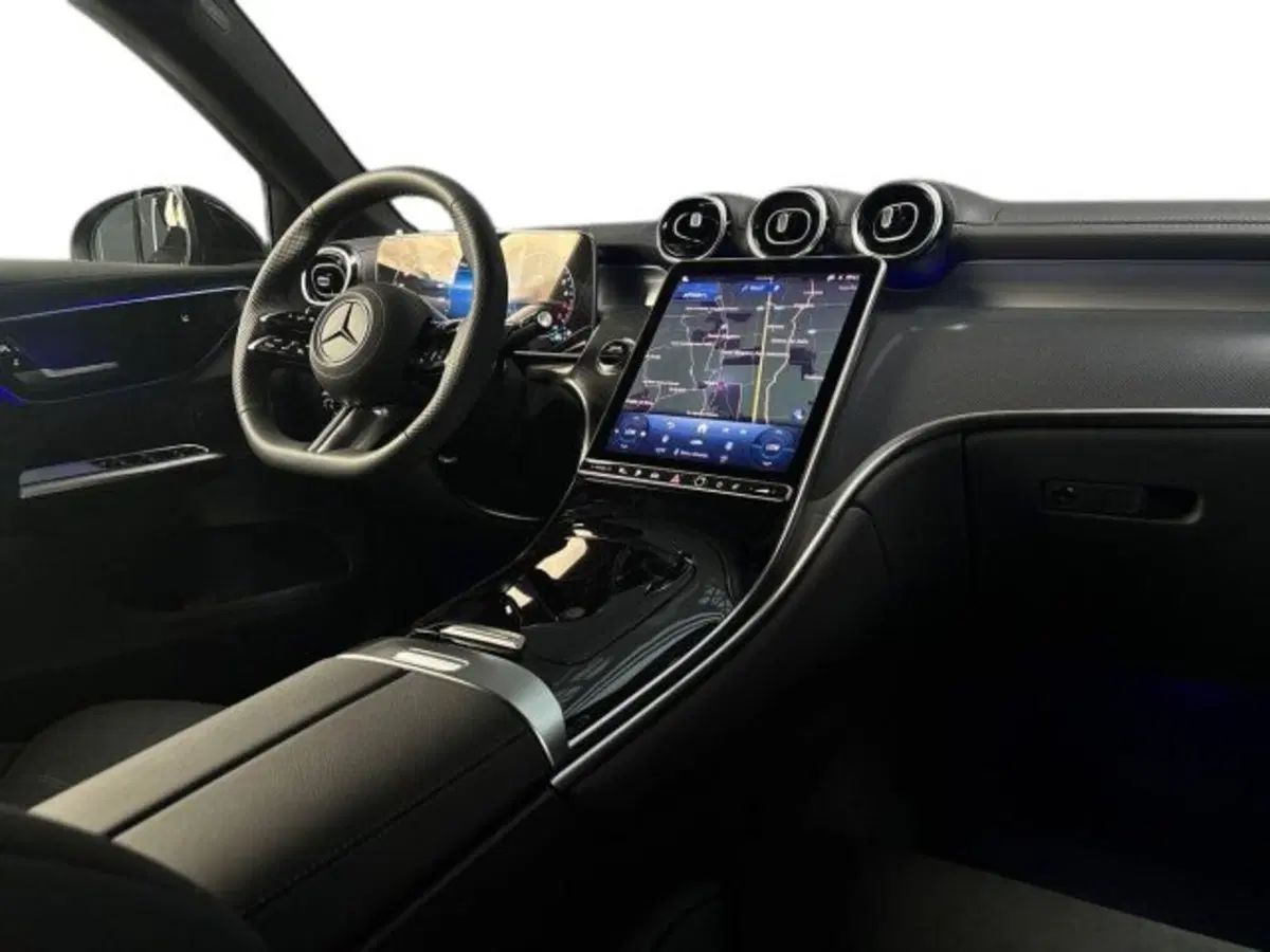 Mercedes-Benz GLC Coupé nuova a Bologna (15)