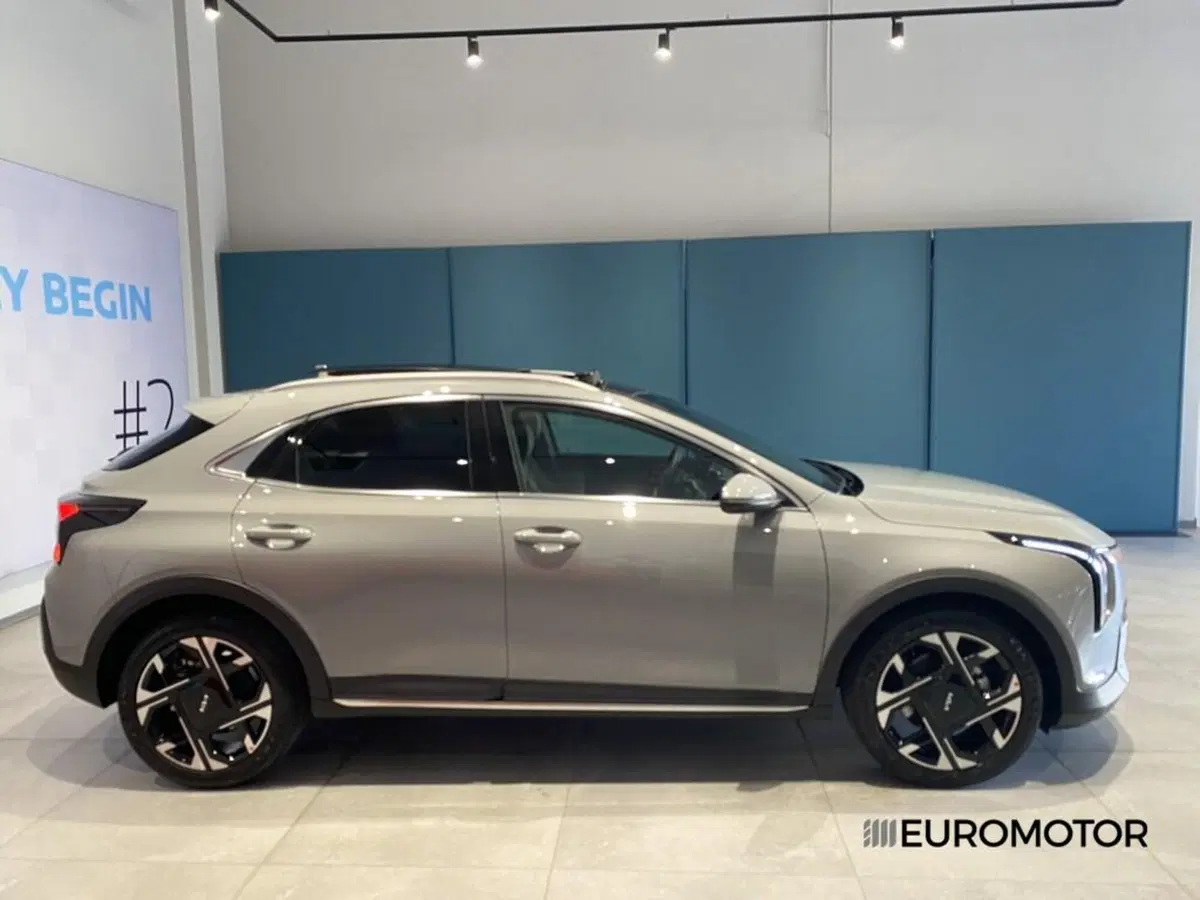 Kia XCeed nuova a Bari (7)