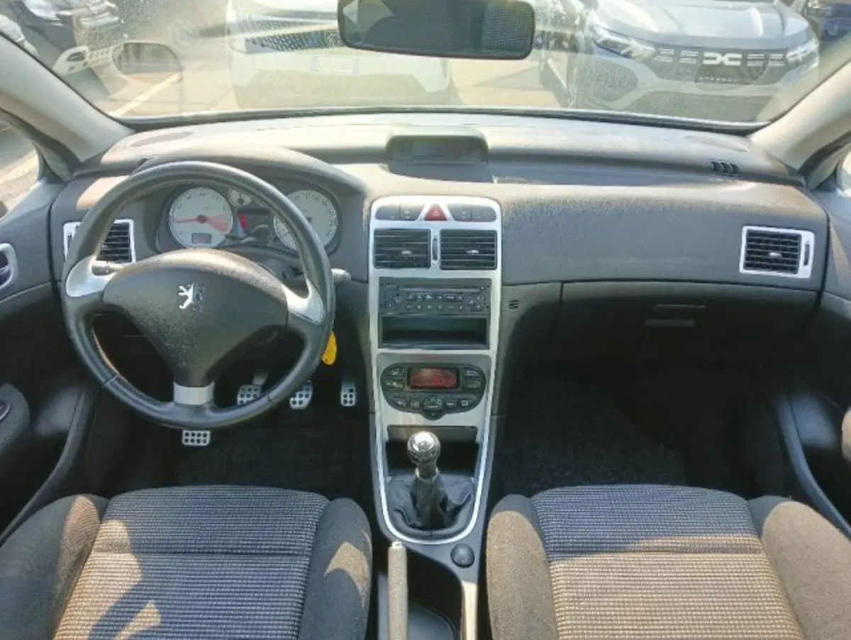 Peugeot 307 Cabrio usata a Brescia (11)