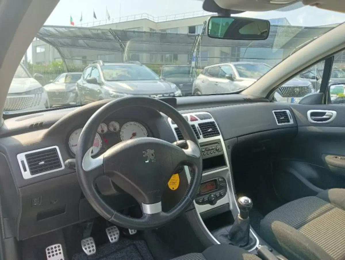Peugeot 307 Cabrio usata a Brescia (6)