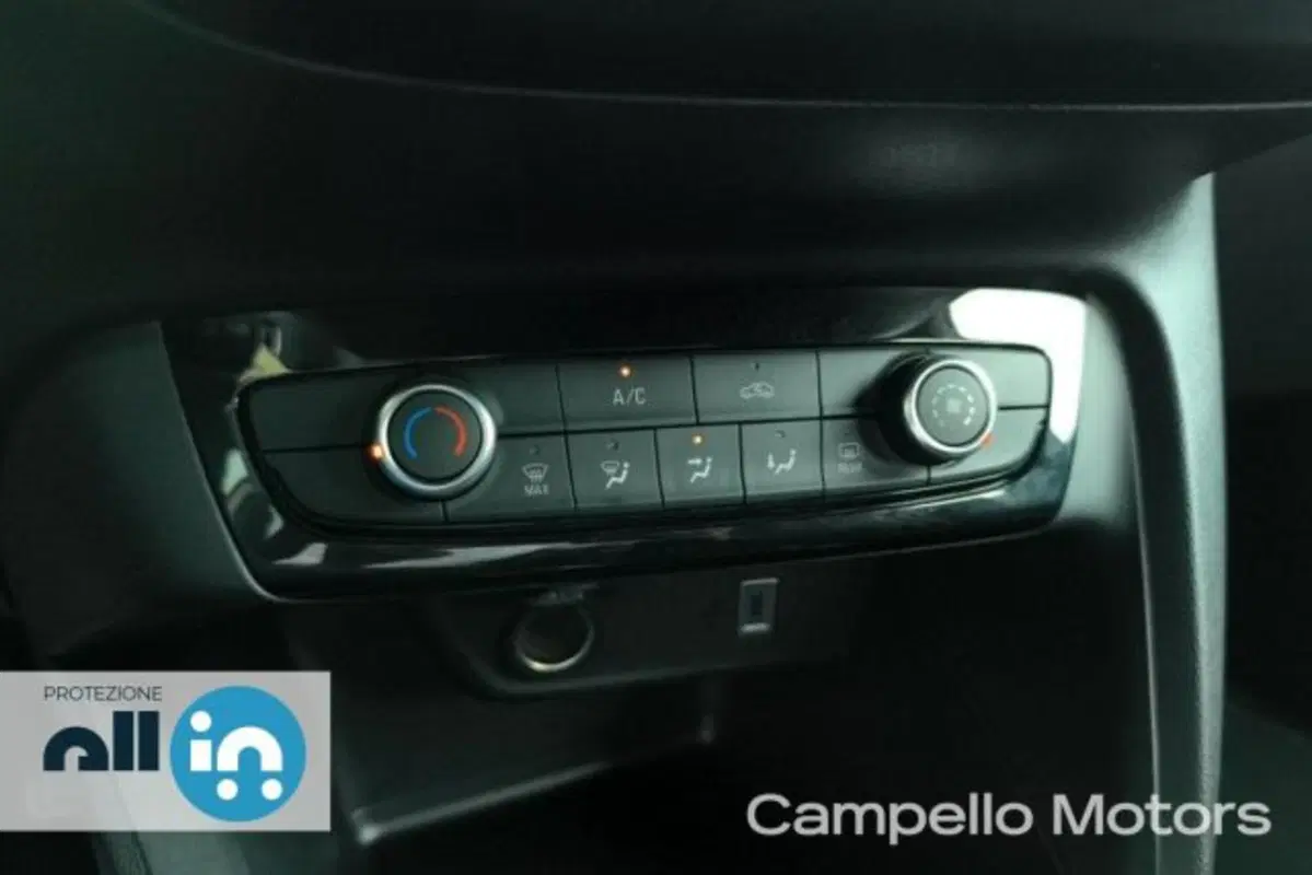 Opel Corsa usata a Venezia (11)